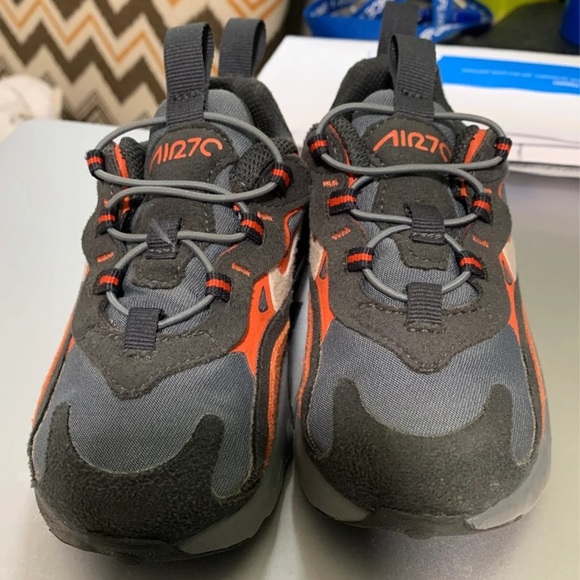 Nike 270 - Picture 2 of 7